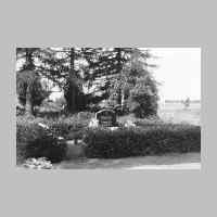 019-1001 Die Grabstaette von Wilhelm und Johanne Eder .JPG